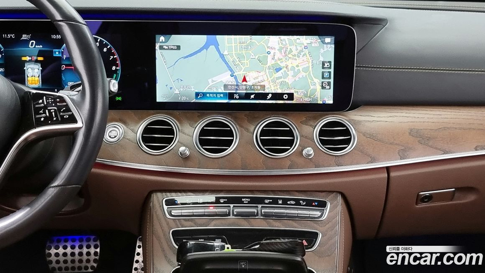 Mercedes-Benz E-Class W213 E300e 4MATIC Exclusive (02.2021)