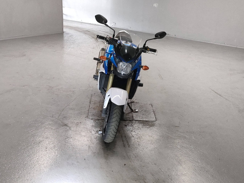 Suzuki GSR750 2013