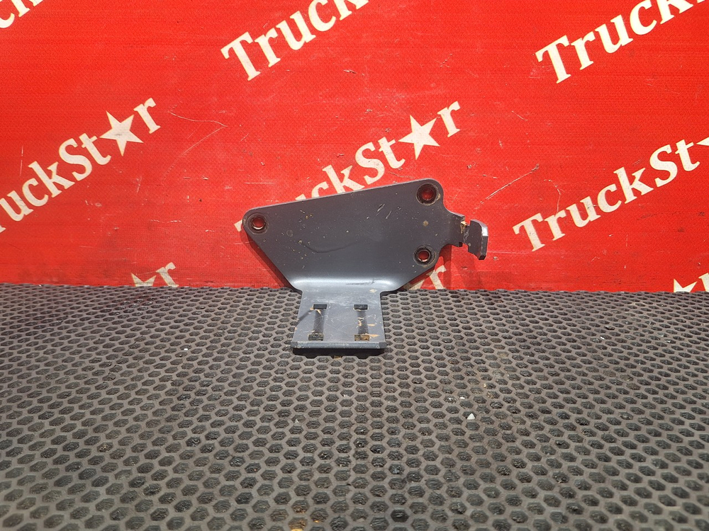 Кронштейн тормозных трубок