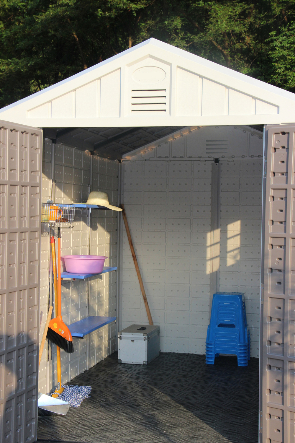 Садовый пластиковый сарай HouzBlock Comfort-3 7,5x11