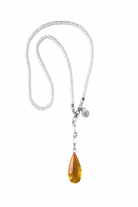 бусы из жемчуга с подвеской