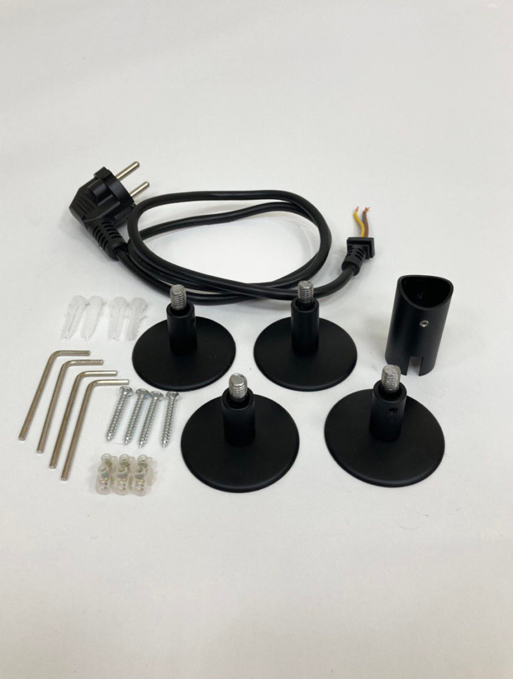 Полотенцесушитель электр. Gamma GR-136 400x600 П6 black mat R