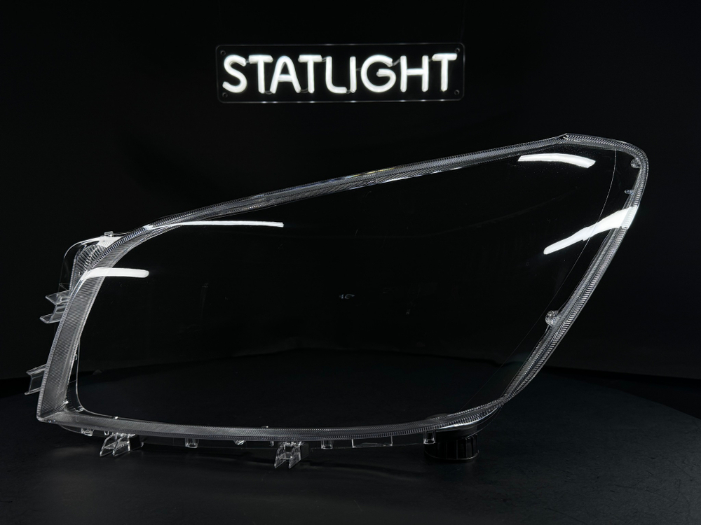 Левое стекло фары Toyota RAV4 XA30 2005-2008