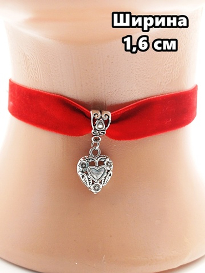 Красный велюровый чокер с подвеской "Сердце в цветах" 1,6 см.