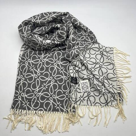 Палантин Loewe