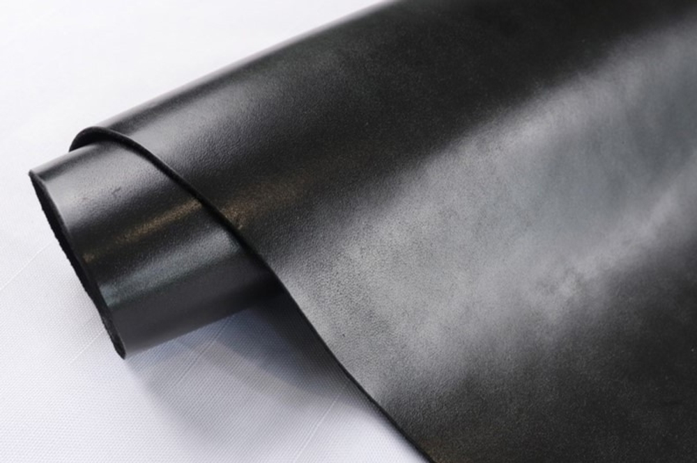 2,2-2,4 Юфть черная с финишным покрытием