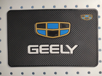 Geely / Коврик на панель (1 шт.)