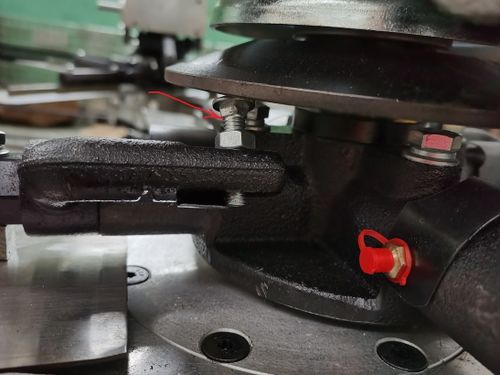 Болт регулировочный оси лопасти TSS DMD1000 /Screw