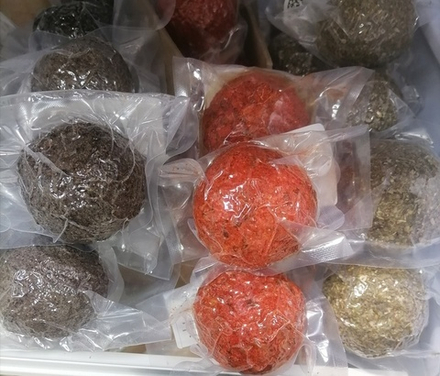 Сыр-специя Белпер Кнолле (штучный товар, 90г) паприка/черный перец и чеснок/прованские травы