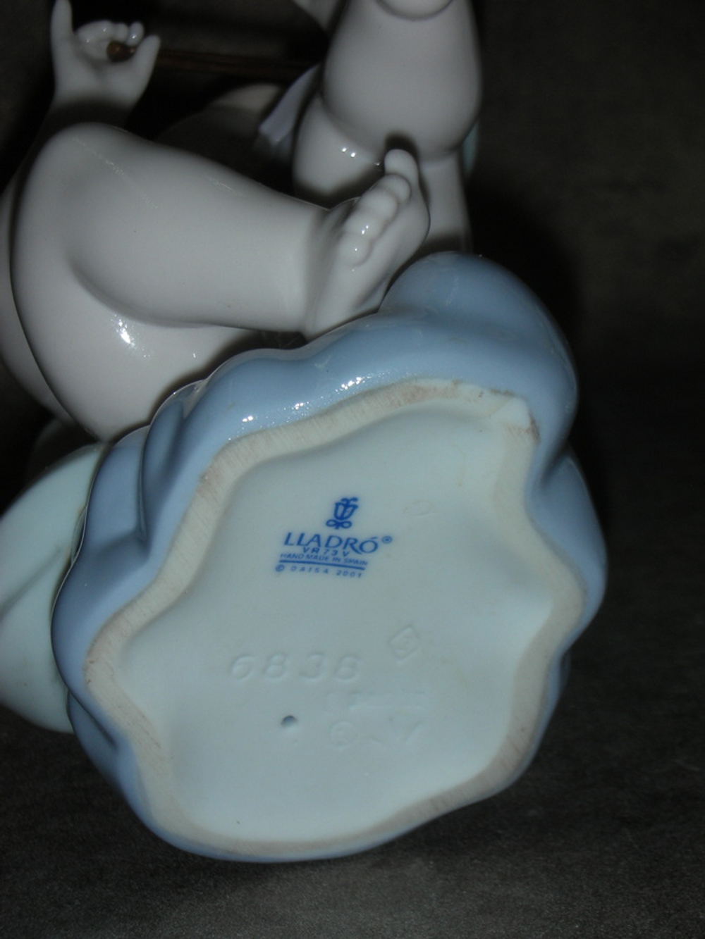 Статуэтка. Фарфор. Ангел со скрипкой. Lladro. Испания
