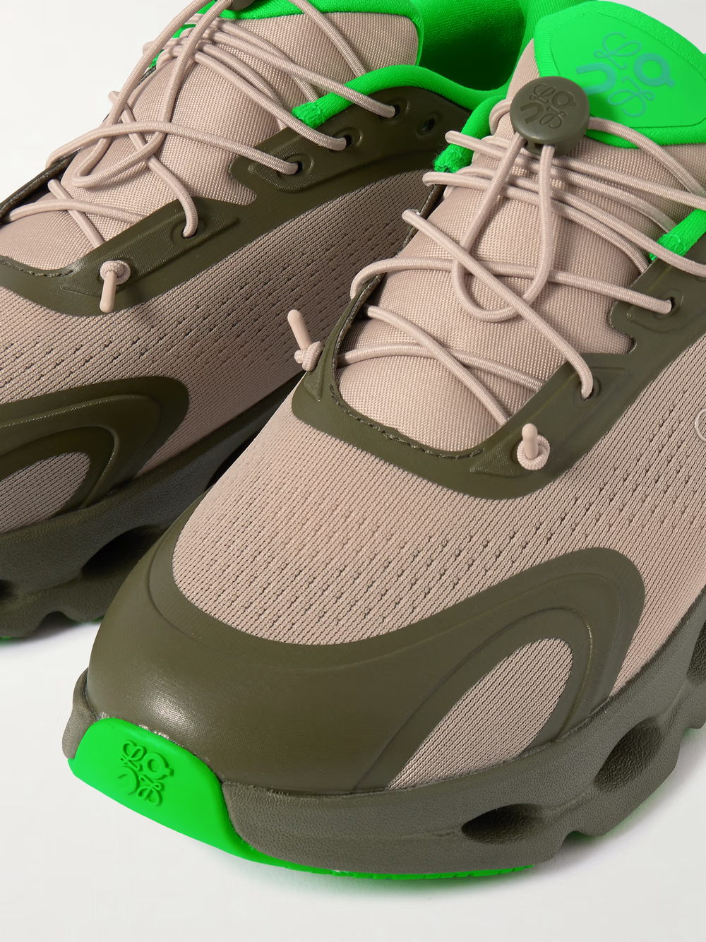 Женские Кроссовки Loewe+On Cloud - Army green