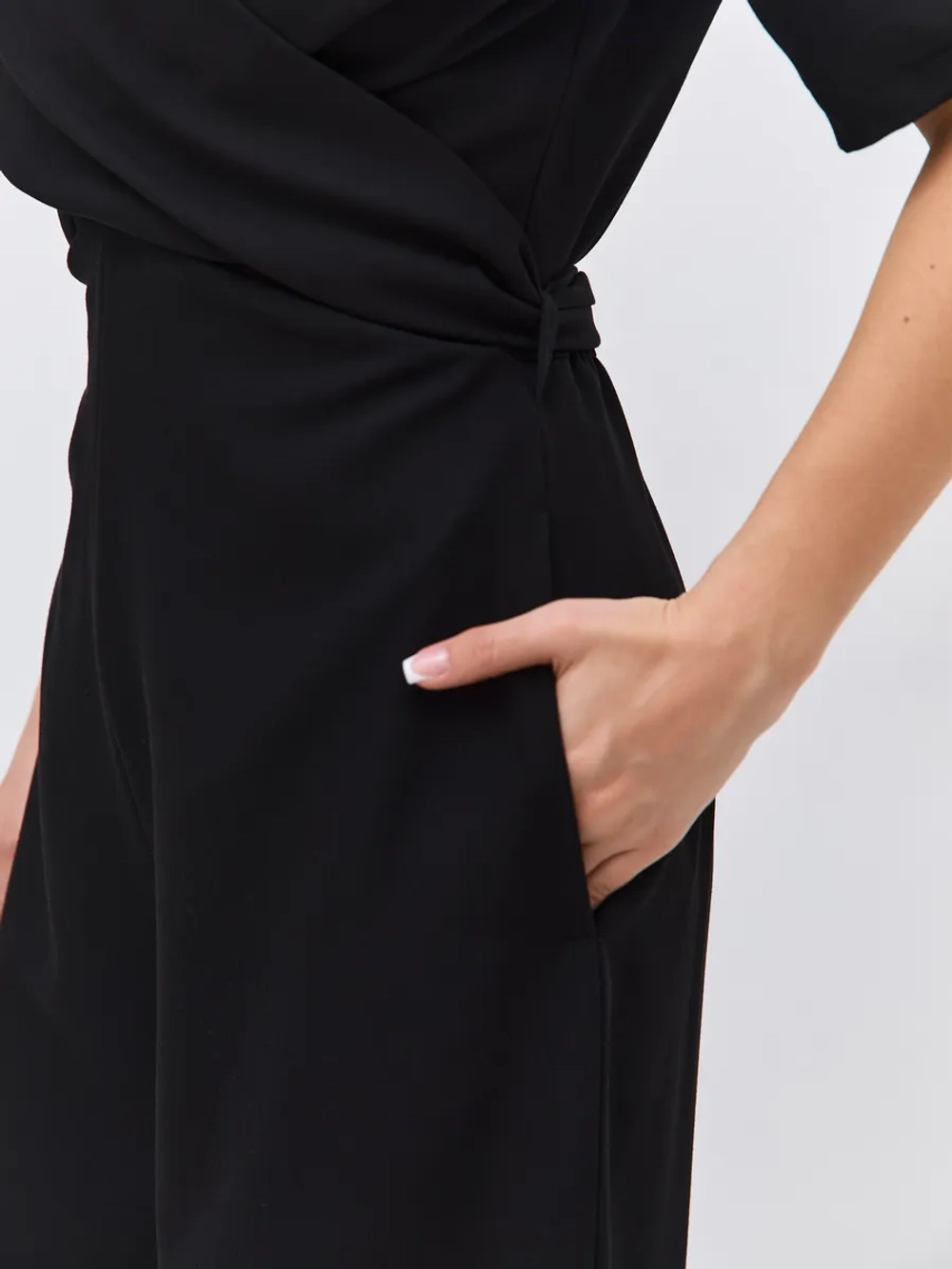 Комбинезон брючный вечерний