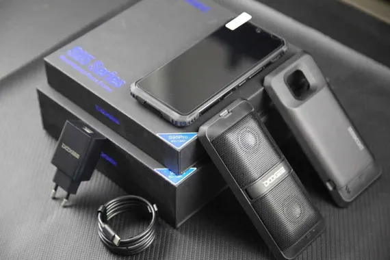 Doogee S95 6/128GB Black (черный)