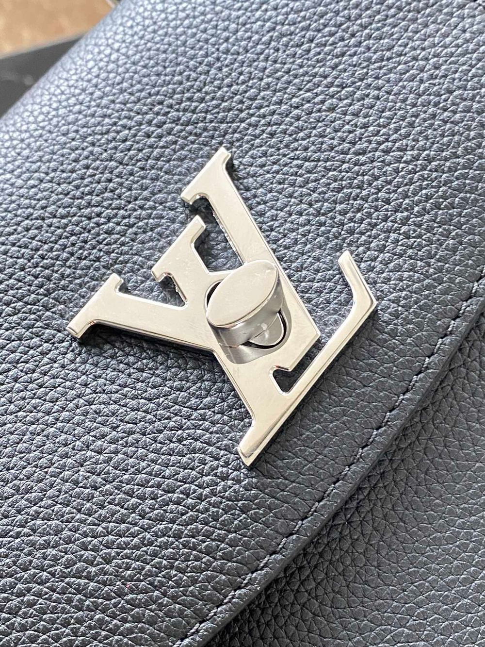 Louis Vuitton Lockme Ever Mini