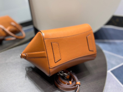 Givenchy Antigona Mini 22 cm