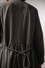 Платье оверсайз из смесовой ткани в елочку