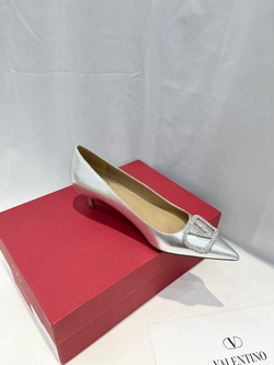 Valentino Vlogo Pump 4 cm