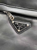Безрукавка Prada