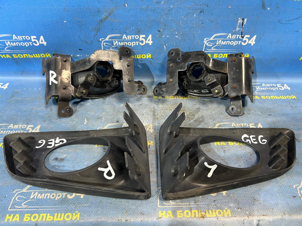 Туманка левая Honda FIT 2007-2010
