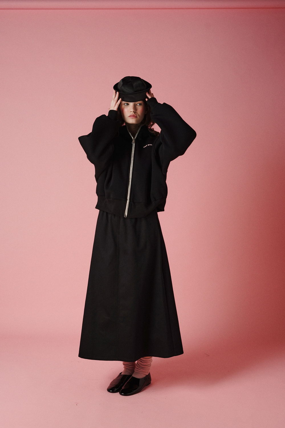 Юбка-трапеция из плотного хлопка черного цвета