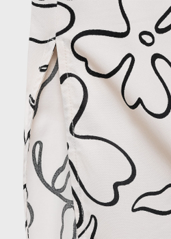 Длинная юбка с принтом и разрезом