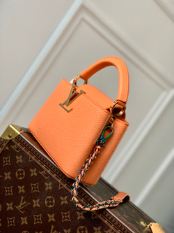 Louis Vuitton Capucines Mini