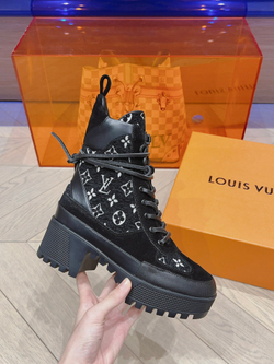 Louis Vuitton Laureate Desert Boot