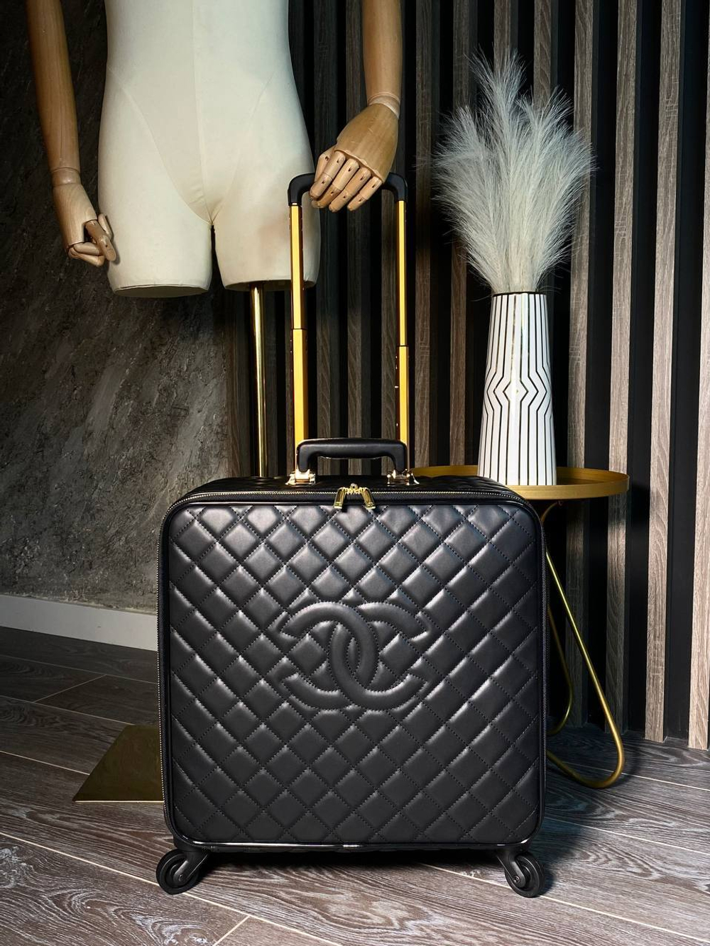 Чемодан CHANEL