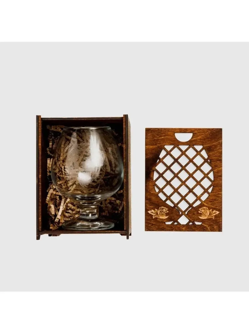 Бокал с гравировкой в подарочной коробке