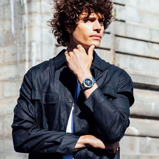 Наручные часы Casio GM-2110D-2B