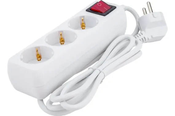 Удлинитель Navigator 3*1,5 с заземлением и выключателем 36558