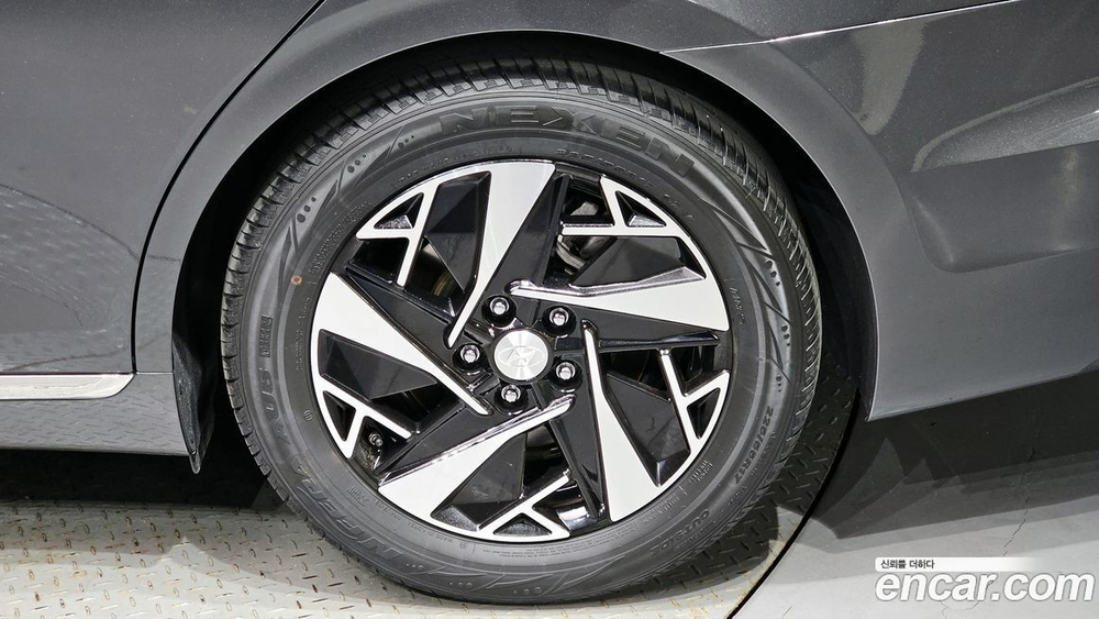 Hyundai The New Grandeur (Azera) IG Hybrid LeBlanc (08.2021)