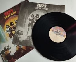 Винтажная виниловая пластинка LP Kiss Love Gun (Japan 1977) (No Obi) I Stole Your Love