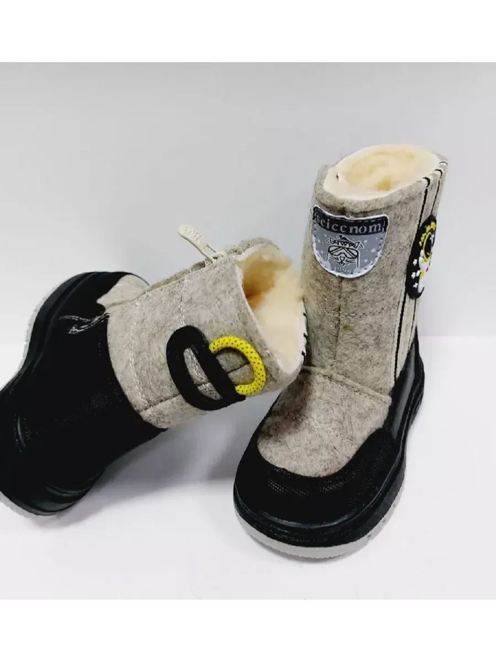 Детские валенки войлок новинка.