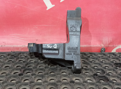 Кронштейн двигателя задний правый 2018 г.