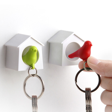 Держатель+брелок для ключей Mini Sparrow красный Qualy