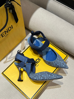 Fendi Colibri Pumps