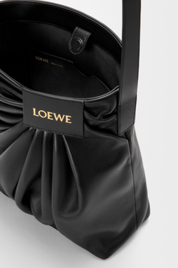 Loewe Сумка-тоут Draped из мягкой овечьей кожи наппа, черный