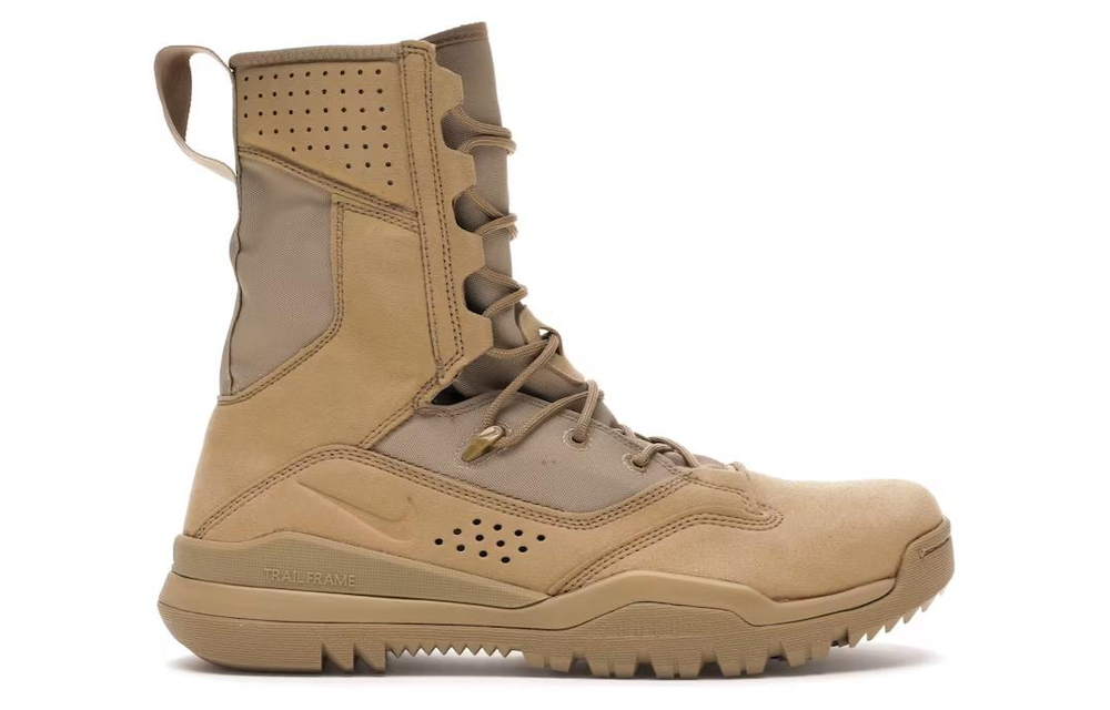 Nike Special Field Boot 8 Inch Desert