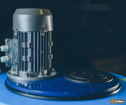 Емкость пищевая ЭкоПром TR с лопастной мешалкой 4500 л. вертикальная (200x200x173см;синий) - арт.555692