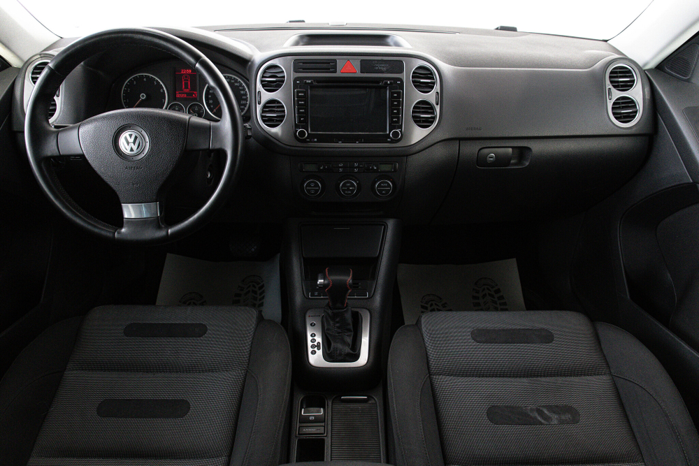 Volkswagen Tiguan, 2008 год