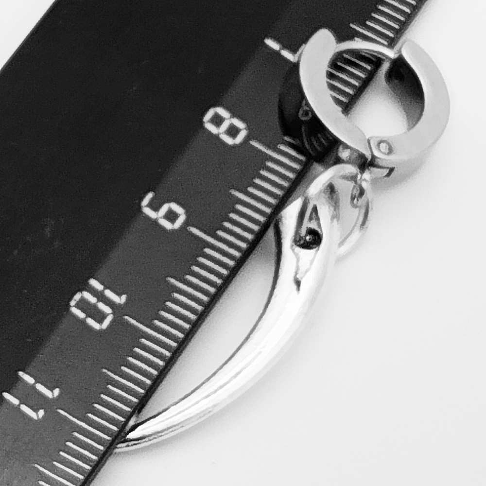 Серьга кольцо (1 шт.) "Клык" (30х7мм) для пирсинга уха. Медицинская сталь.