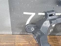 Кронштейн ПТФ передний правый Toyota Land Cruiser 200 15-21 Б/У Оригинал 8148160080