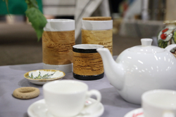 Кружка большая фарфоровая c берестой и с цитатами Чехова. Chekhov forever.