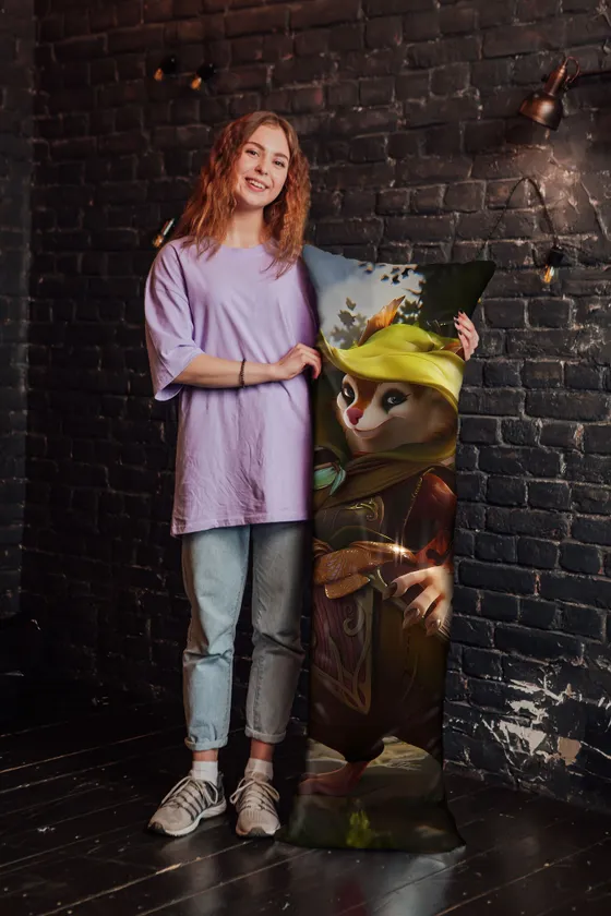 Дакимакура Белка Худвинк