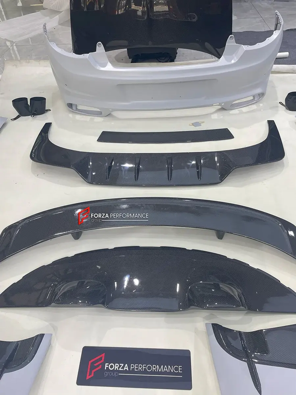 Широкий карбоновый обвес для Bentley Continental GT GTC 2018-2024 Бентли Континенталь