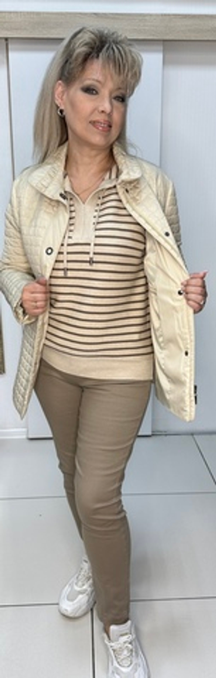 Модная cтеганная куртка