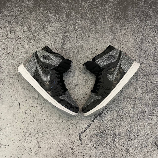 Кроссовки Nike Air Jordan 1 High OG Rebellionaire black/grey