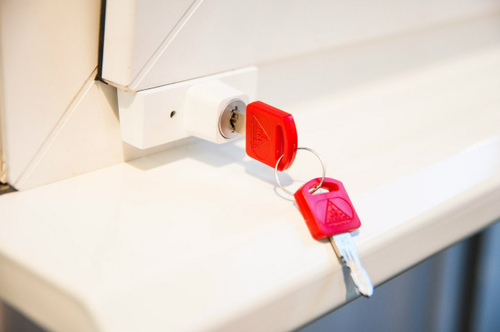 Блокирующий замок для пвх окон