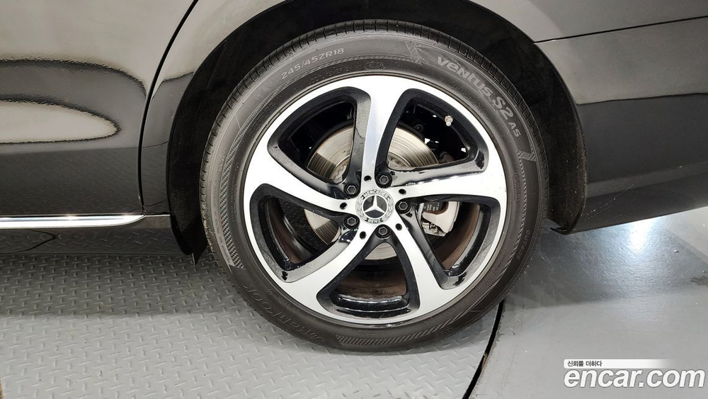 Mercedes-Benz E-Class W213 E250 Avangarde (02.2020)